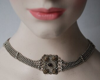Goiter Necklace 70s Dirndl Bayern folklore