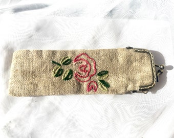 Vintage linen embroidery - 1950s - glasses case for reading glasses - handmade in Portugal