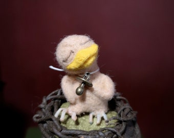 tiny bird in nest,gift  pregnant,toy in box,bird home decor,yellow-throated birds, toy bird, needle felted bird animal figures