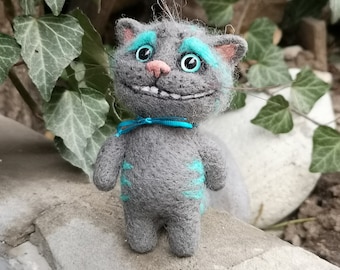 cheshire cat felted figurine ,alice in wonderland cat , animal toys , gift  toys cat