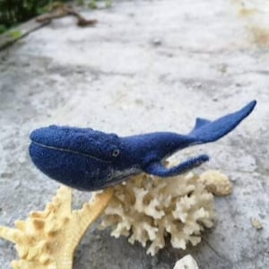 whale  blue ,whale needle felted, figurine whale ,needle felted miniature, ocean