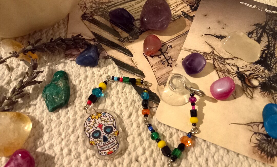 Sugar Skull Suncatcher Day Of The Dead Suncatcher Beaded Suncatchers Etsy