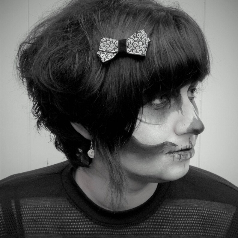 Skull Hair Bows Scream Face Black And White Hair Bows Pair Etsy