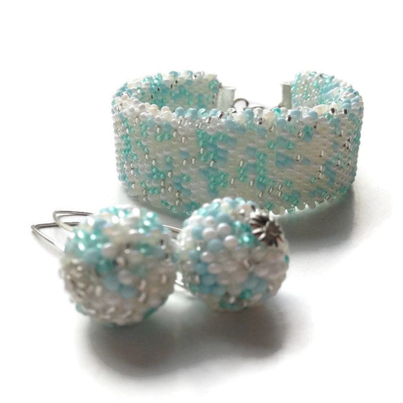 White blue bracelet and Hanging earrings Holiday gift for wife Dainty bracelet Gift for sister Seed bead jewelry Set