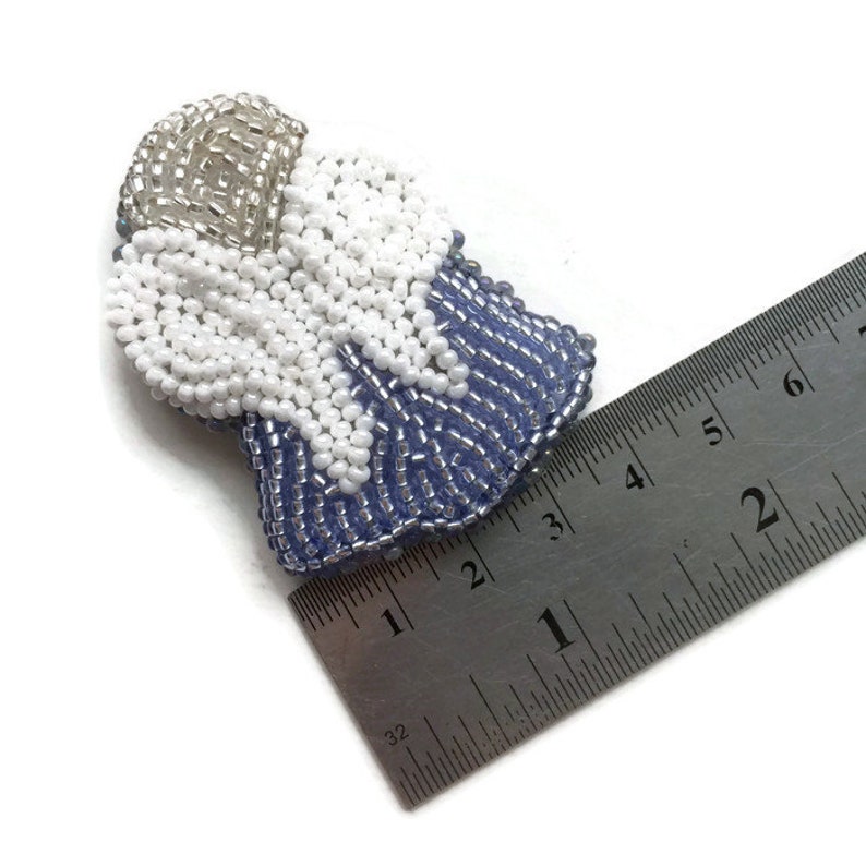 Guardian angel beaded brooch pin Beaded Jewelry Cute gift for daughter aunt Seed bead jewelry Embroidered cloth brooch mother
