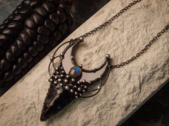 Obsidian Pendant The night is dark and full of horrors ...
