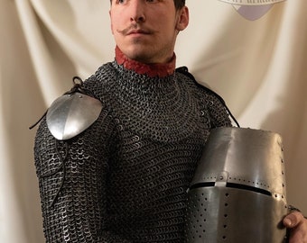 Gorget - aventail - chainmail flat riveted rings padded with white gambeson inside.