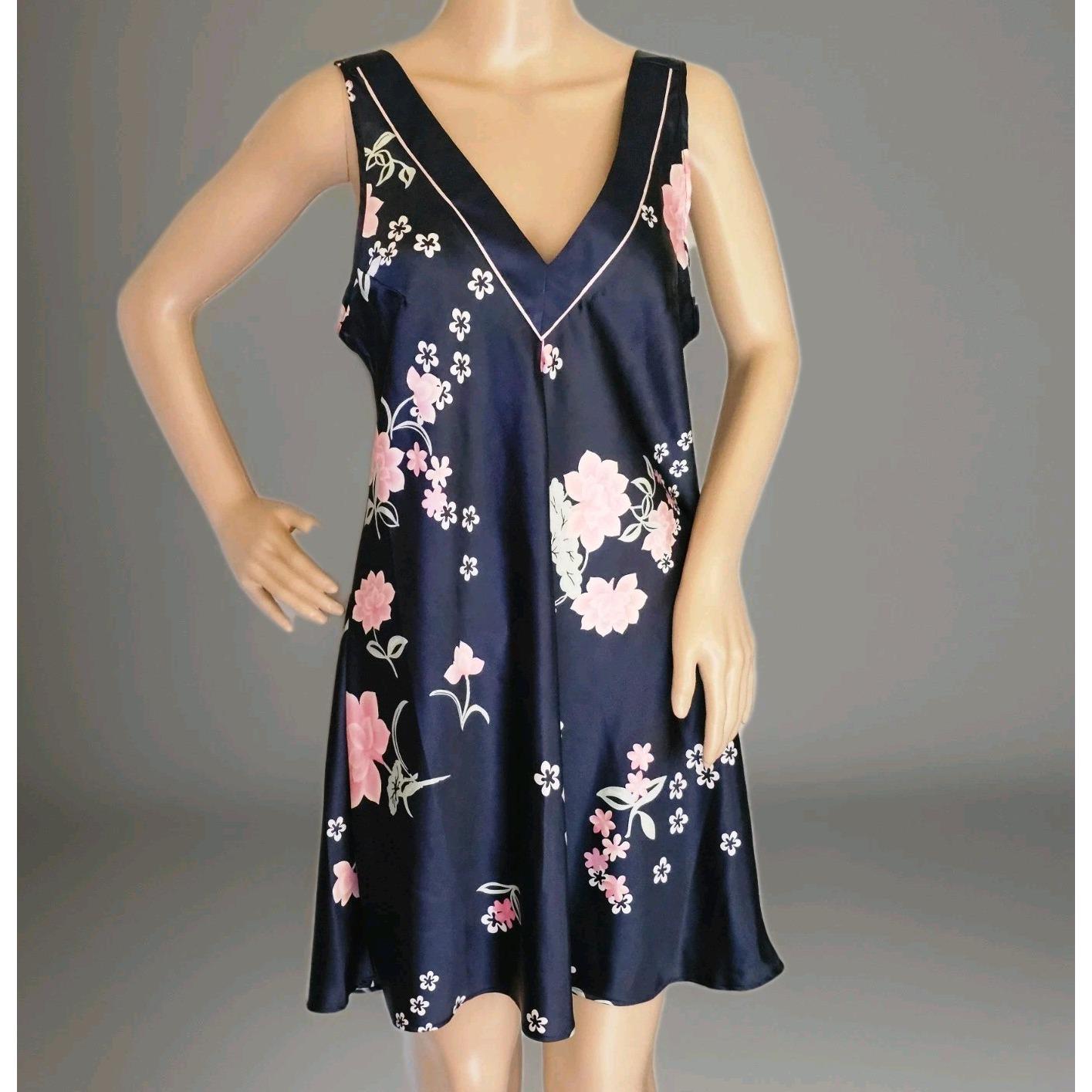 Robe Jones New York Taille 4 - Rose - Col V - Neuve Avec Étiquette - Style Crayon/Soirée
