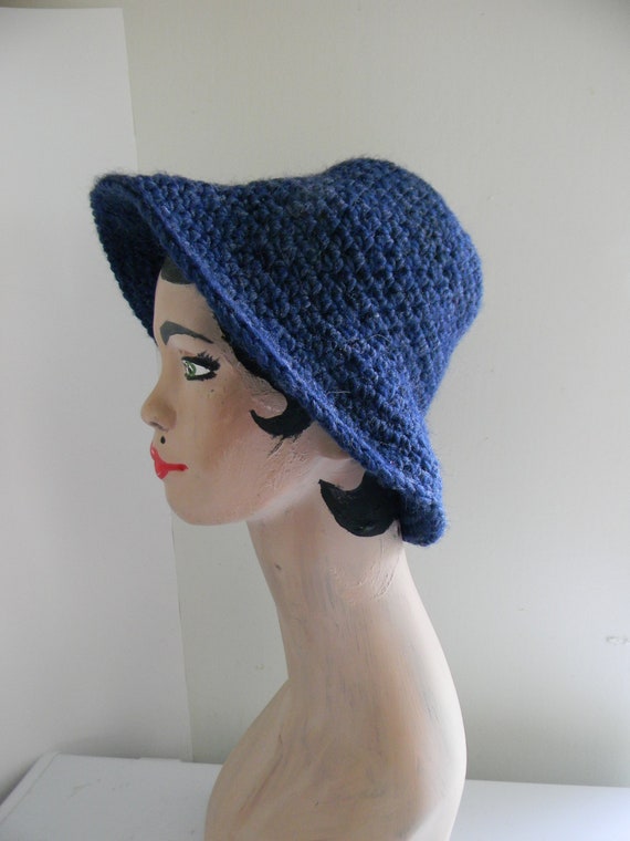 1950's Crocheted Wool Bucket Hat Blue Cloche Style