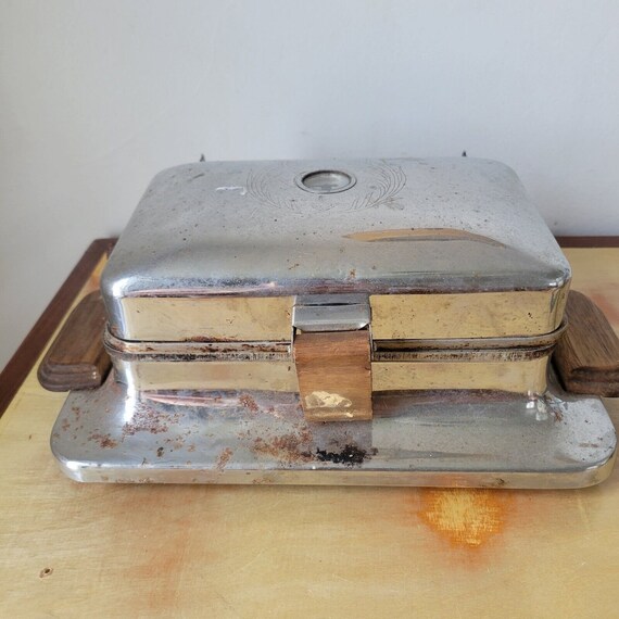 dominion waffle maker