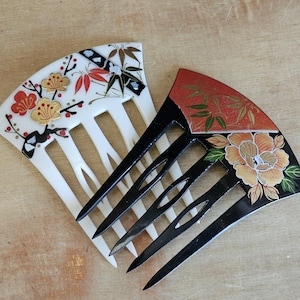 Vintage Japanese Hair Combs Set Of 2