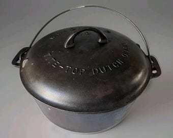 Griswold Cast Iron Dutch Oven Tite Top #9 Fully Marked