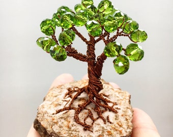Goblinkern Raumdekor Miniatur Bonsai Baum des Lebens Grüne Kristalle Draht Baum Skulptur