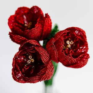 Red tulip beaded flower Bouquet Tulips blossom Beads flowers arrangement Floral decor Best gift ideas Wire bead sculpture