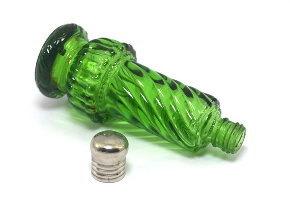Vintage Avon Green Glass Perfume Bottle Collectib… - image 5