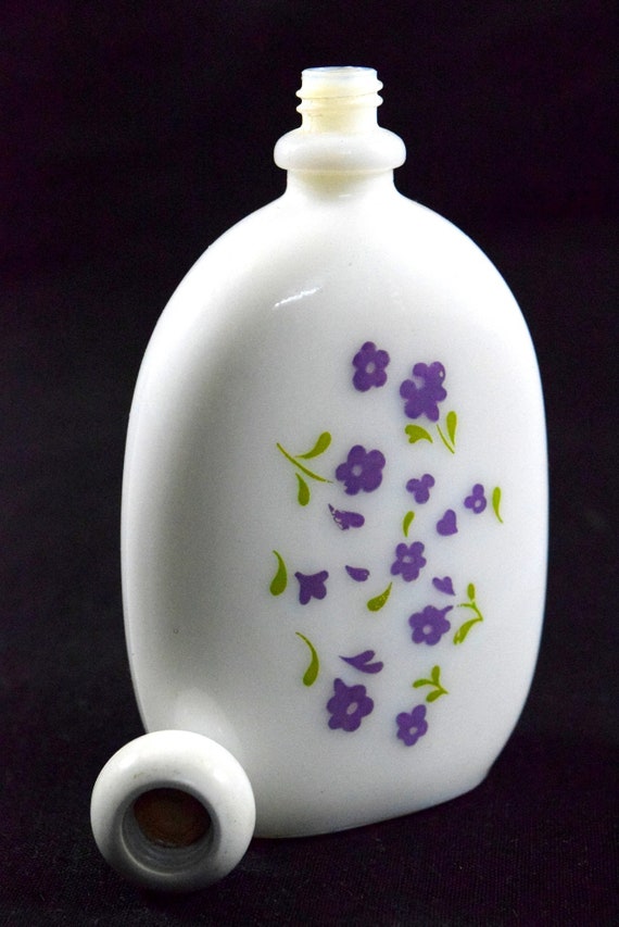 Vintage Old Milky Glass Beautiful Flower Design A… - image 2