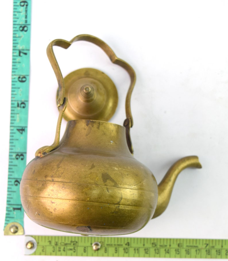 Uncommon shape Indian Old Brass Vintage Tea milk Kettle nice handle Vintage Metal Teapot Vintage Breackfast Table Decoration G66-436