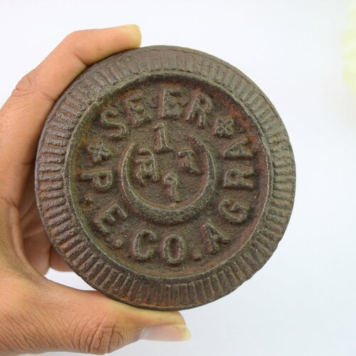 Weight Scale - Vintage Rare Iron 1 Seer shops Weight India Agra Measuring Scale - H-eavy Duty Iron mercantile Collectible Measurment Tool. G15-180