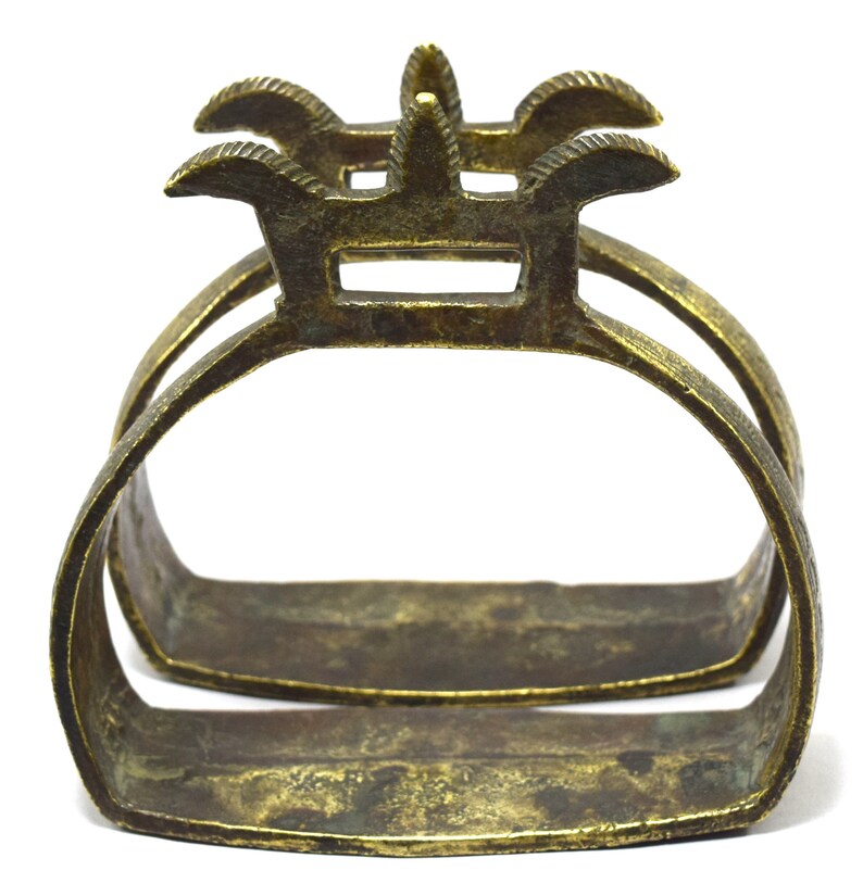 Horse Stirrup G42-181 Vntage Horse Stirrup Old Brass Horse Stirrup Unique Horse Stirrup Brass Vintage Collective Garden Outdoor Decor