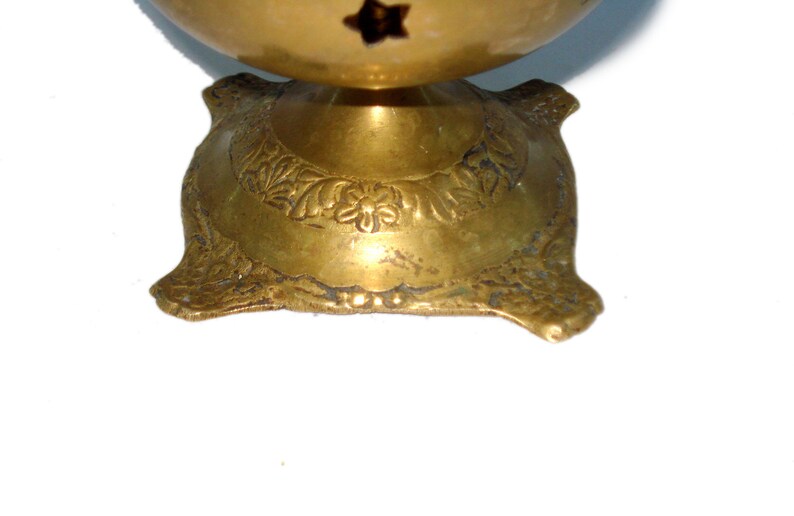 Ancienne La En Lampe Laiton Huile Gratuite Livraison Décoratif Belle Fabriqués Unique À Diya Indienne QrxoBhCtsd