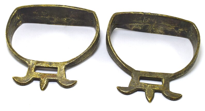 Horse Stirrup G42-181 Vntage Horse Stirrup Old Brass Horse Stirrup Unique Horse Stirrup Brass Vintage Collective Garden Outdoor Decor