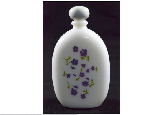 Vintage Old Milky Glass Beautiful Flower Design A… - image 1