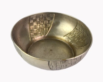 Big Size Indian Handmade Brass Home Decorative Bowl – Dining Table Decor Fruit Bowl – Collectible Metal Table Decorative Urli Bowl G66-1221