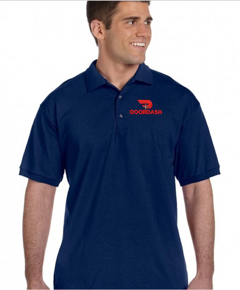 EMBROIDERY DOORDASH Logo auf Unisex Polo-Shirt, Option Namensstickerei rechts Navy