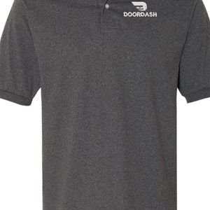 EMBROIDERY DOORDASH Logo auf Unisex Polo-Shirt, Option Namensstickerei rechts Black heather