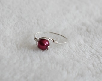 Tiny bead ring, silver red ring, dainty wire ring, red bead ring, midi ring, dainty ring, minimalist ring, birthday gift, friend present