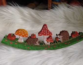 Hand painted dreamy woodland animals Wooden GEMSTONE HOLDER/Enchanted crystals stand/Forest animals decoration/ cottagecore forest fungi