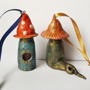 Hand made and hand painted set of 2 Fungi jars/Glass containers for small goods/Tiny treasure storage/Hand carved fairy mushrooms/Faeriecore