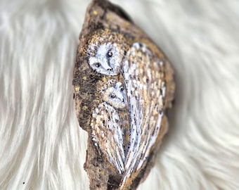 Whimsical Barn Owl Painting on Natural Wood – Cottagecore Forest Art, Hand Painted Rustic Wall Decor, 18 cm