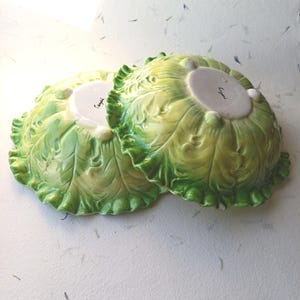 RARE Vintage Mid-Century Seyei Majolica Lettuce Leaf Salad Set made in Japan/Green Cabbage Leaf Dishes/Vivid green cabbageware/Farmhouse art