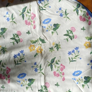 Vintage Floral Cotton Window Pelmet: Cottagecore Home Decor