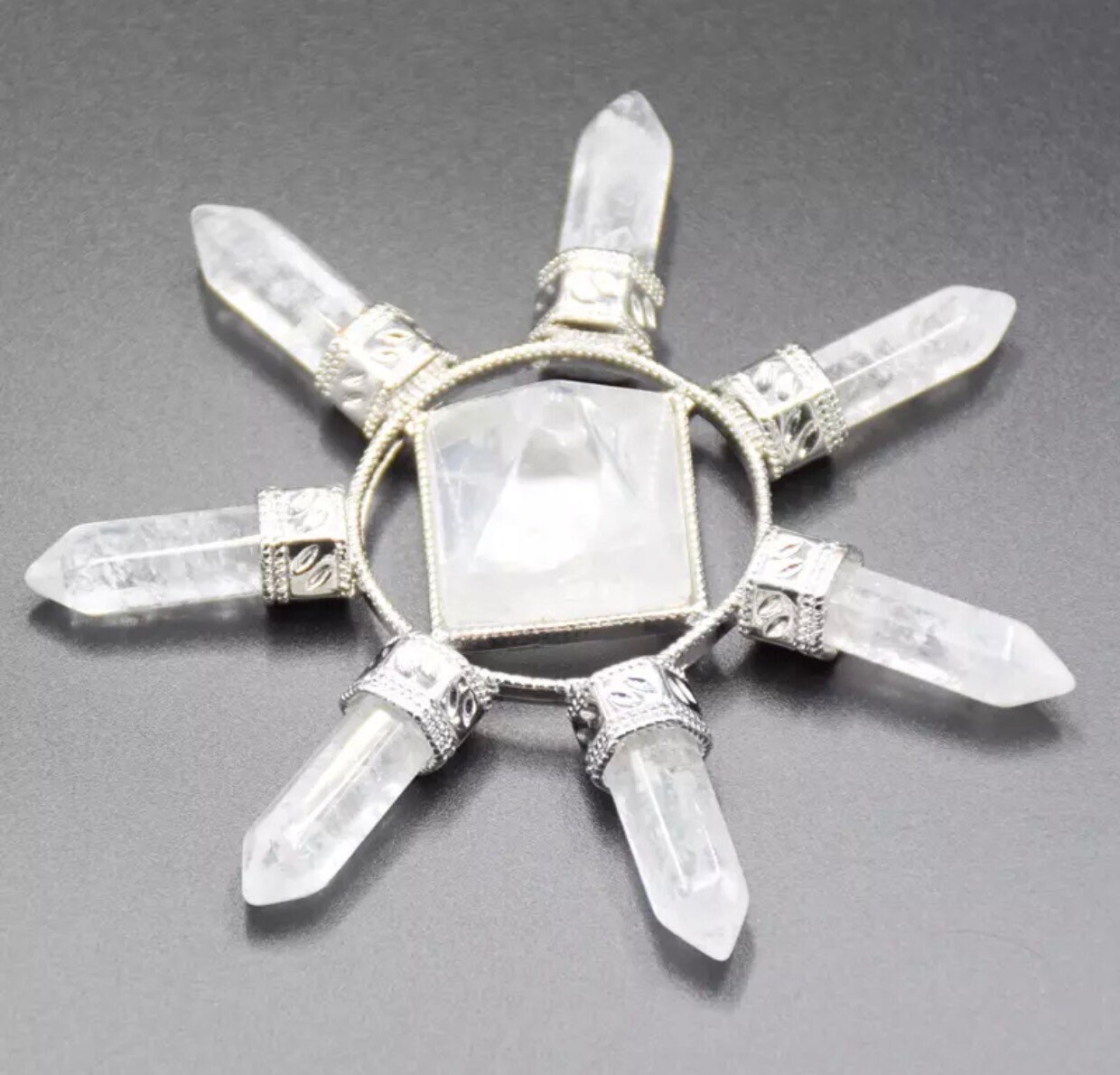 Pyramide Pierre Naturelle Générateur D Energie