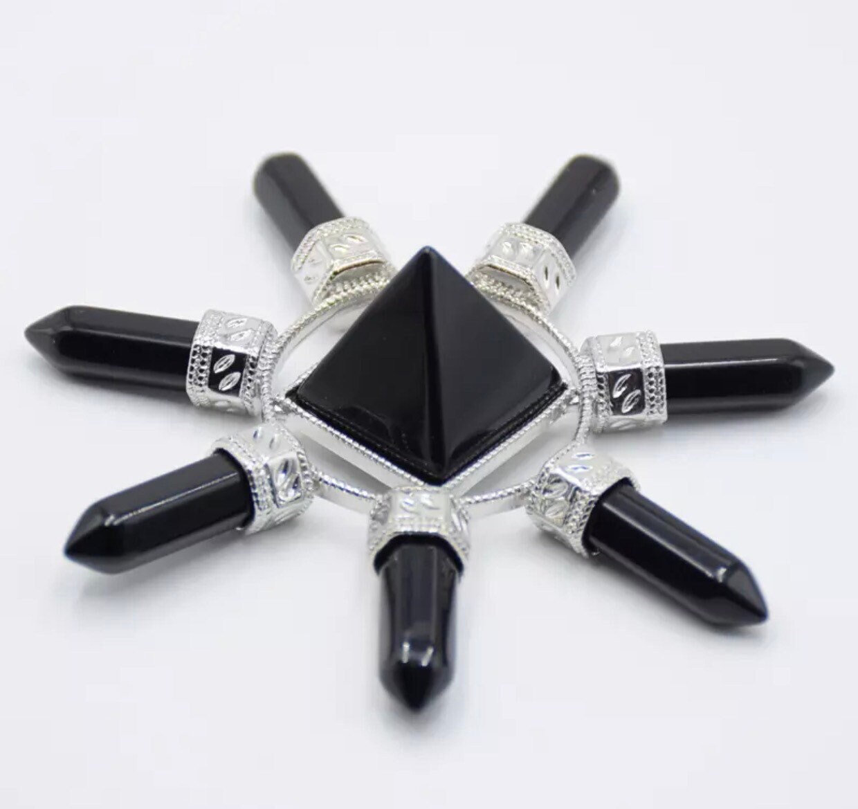 Pyramide Pierre Naturelle Générateur D Energie