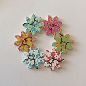 6 Bloemknoppen/Floral Craft Buttons/houten bloemknoppen/Ambachtelijke naaiknoppen/Craft Verfraaiing/Naaiknoppen/Scrapbooking/Kaart maken