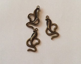 Snake Charms/ Snake Charm/Antique Brass Snake Charm/Adder Snake charm/ Snake Charms/Charm for Jewellery Making/Jewellery Charm Supplies