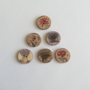 6 Floral Wooden Buttons/Floral design Button/Flower Buttons/Craft sewing buttons/Craft Embellishment/Sewing Buttons/Scrapbooking/Card making