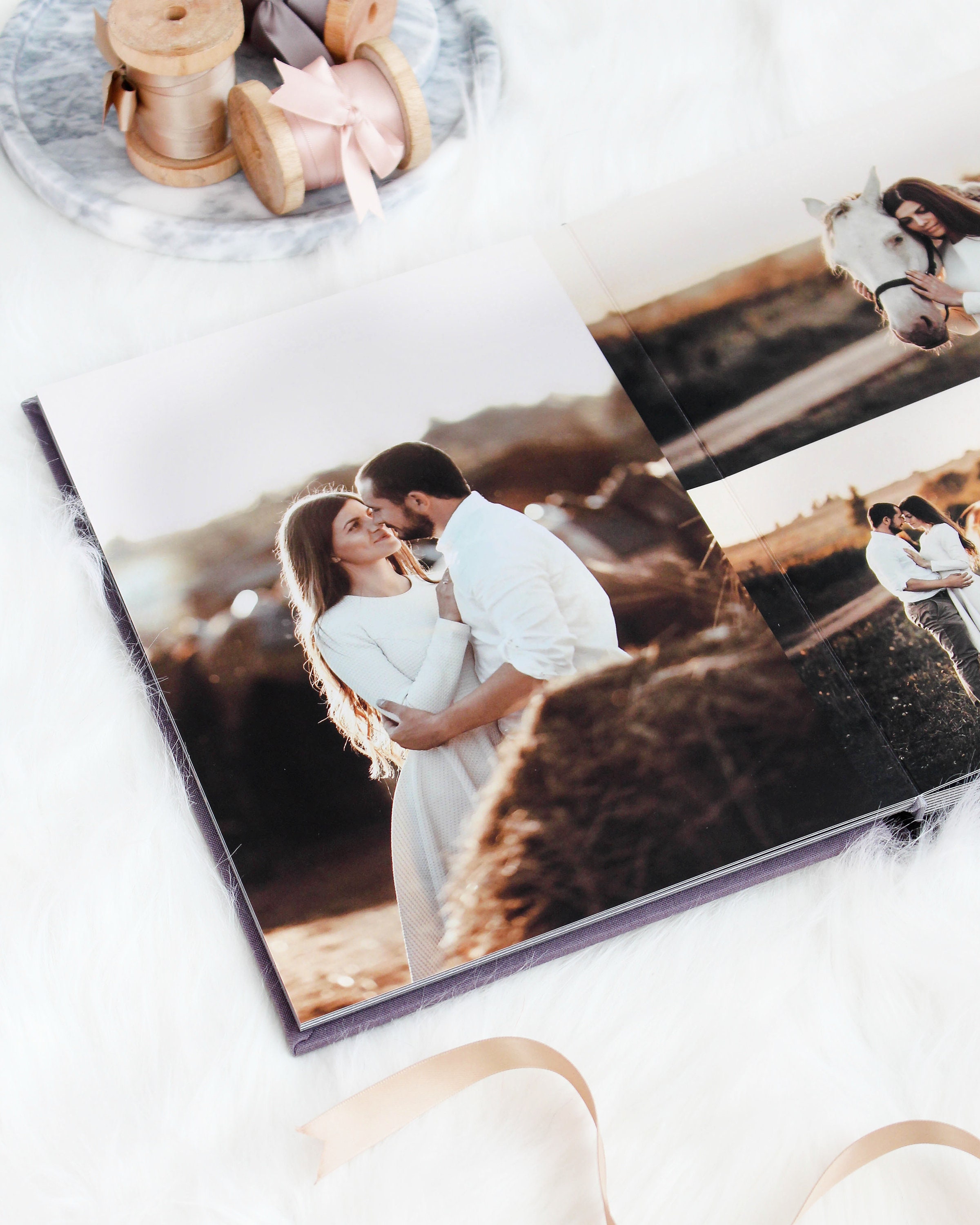Classic Linen Layflat wedding album with Gold foil