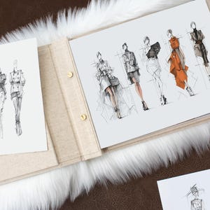 Portafolio de revista de diseño de moda: cuaderno de bocetos, lookbook y libro de presentación horizontal con tapa atornillada y estampado dorado personalizado.