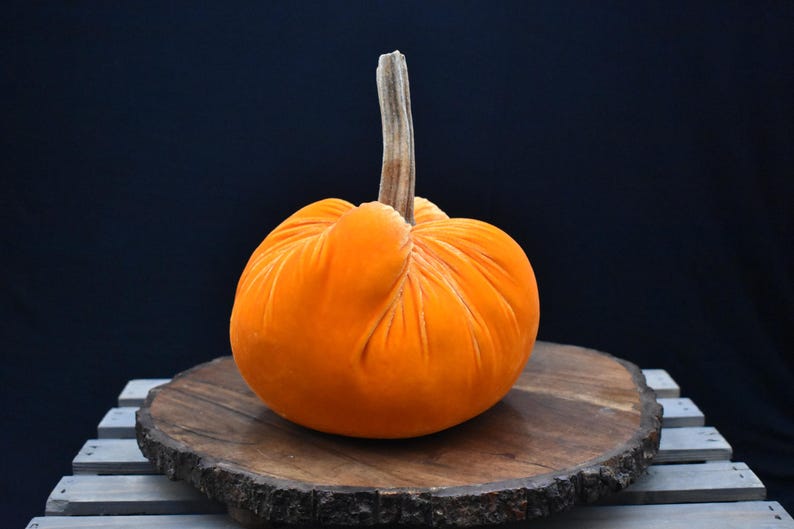 Grote fluwelen pompoen: herfstdecoratie voor Thanksgiving, bruiloft en huisdecoratie Orange