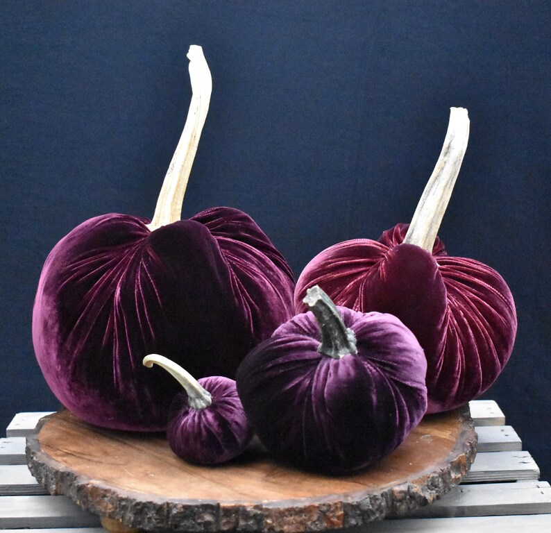 Zucca gigante in velluto: centrotavola autunnale, decorazione in stile rustico Burgundy
