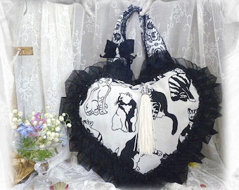 Sweet velvet heart bag with tapestry in black and white - cat love for ever and ever