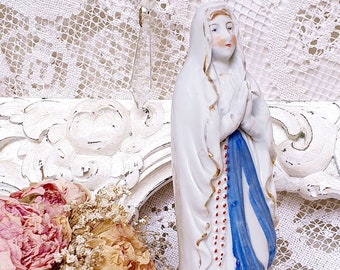 Antike französische Madonna - Shabby Vintage Lourdes Marienstatue aus Porzellan