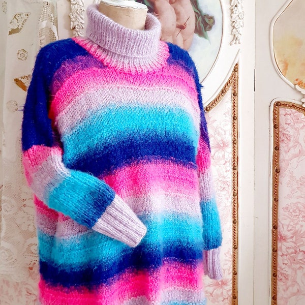 Gute Laune Handmade Boho Maxi Strick Pullover in Neon Farben - Rosa Blau Türkis mit Rollkragen