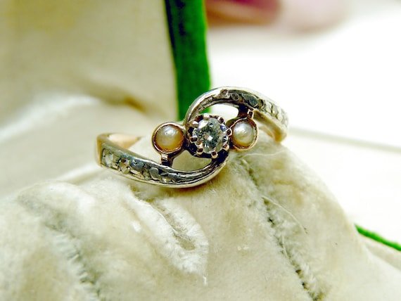 Traumhafter Jugendstil 750er Gold Ring, 18 Karat Ring mit Diamant und Perlen