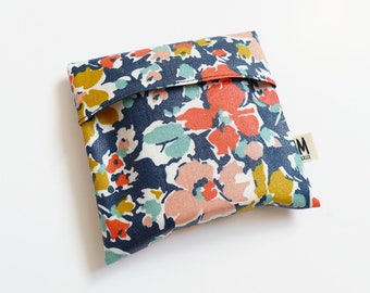 Pochette à savon imperméable bleu fleuri