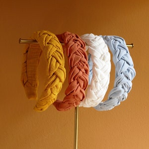 Plain braided headband in washed cotton